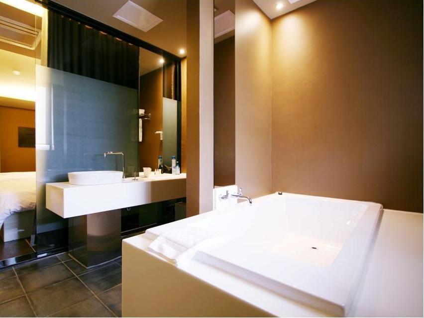 더 오스카 스위트 호텔 전경